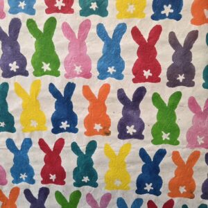 Geschenkpapier_handgeschöpft_bunte_Häschen